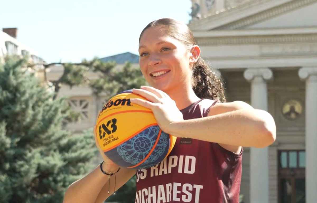 S-a „încălzit” la Ateneul Român pentru competiția de baschet din Mall!