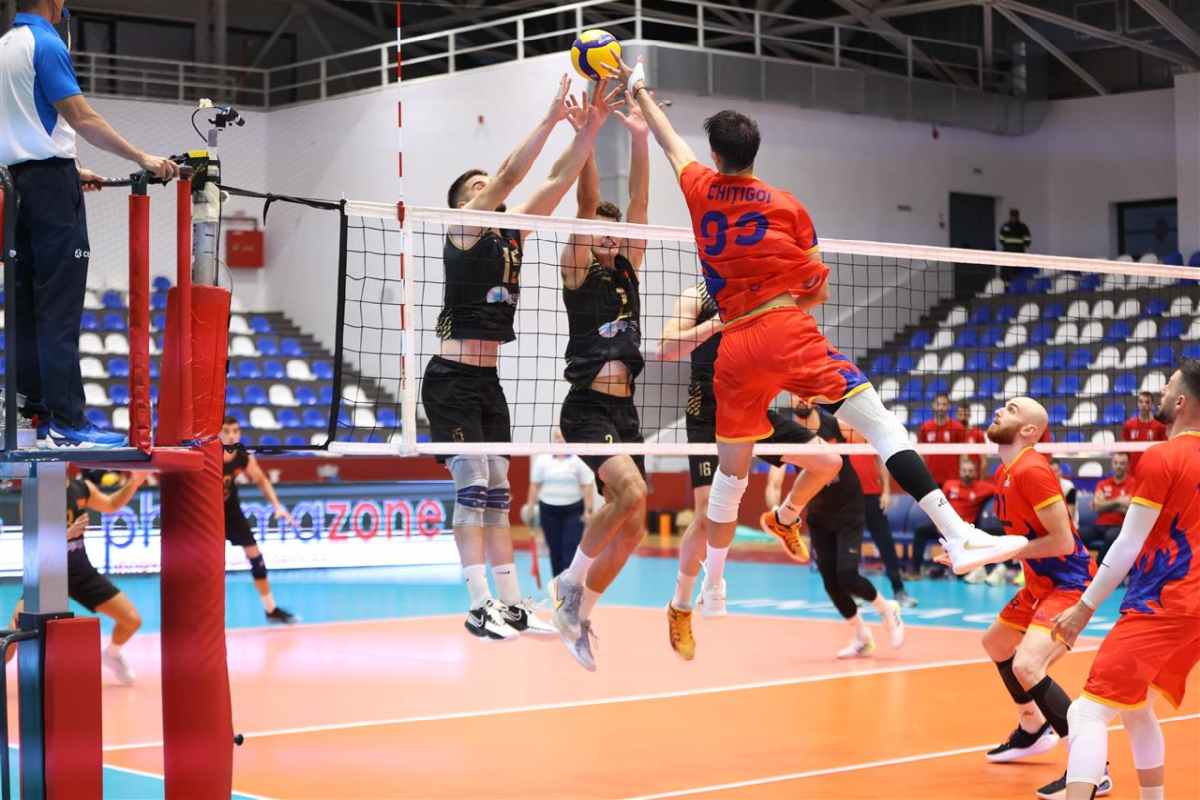 A crescut cu Radu Drăgușin și acum atacă Mondialul de volei A crescut cu Radu Drăgușin și acum atacă Mondialul de volei