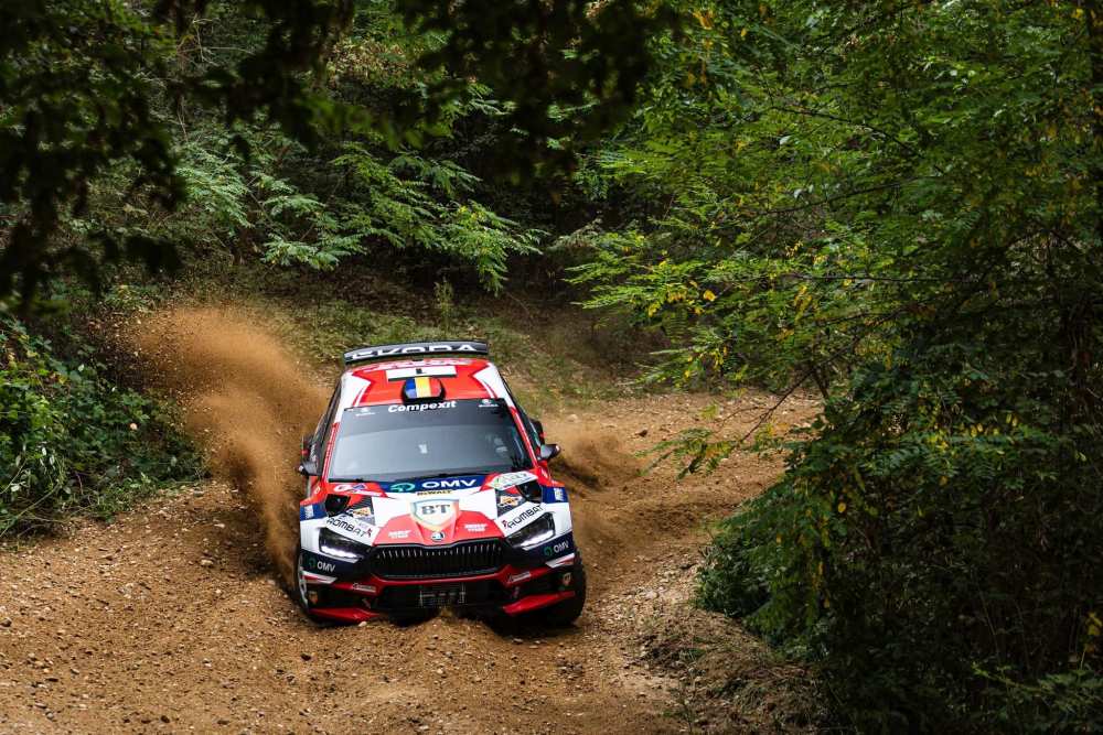 REGELE raliurilor din România: e de 10 ori campion absolut!