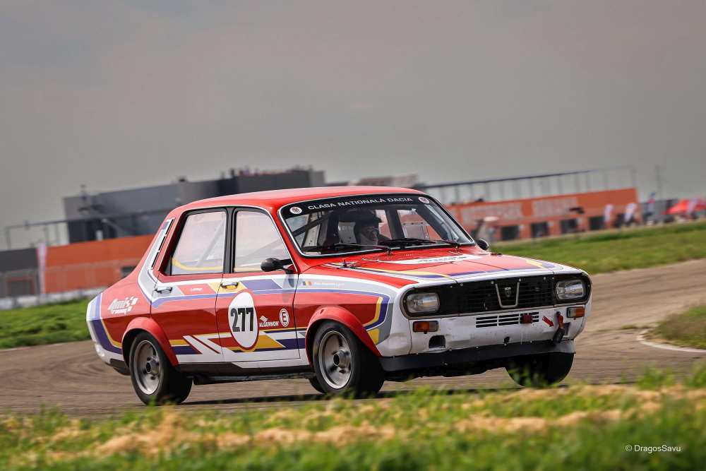 Campion la 72 de ani cu „Rosa” din 1977